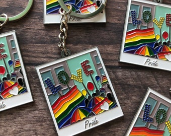 Keychain Pride Photograph LGBT | Enamel Keyring | LGBTQI+ Rainbow