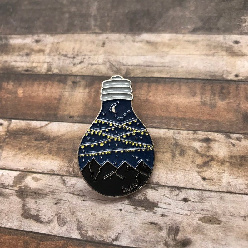 Star Gazing Lightbulb Enamel Pin: Fairy Lights Astrology Badge image 1