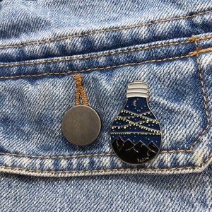 Star Gazing Lightbulb Enamel Pin: Fairy Lights Astrology Badge image 4