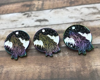Rainbow Metal Wolf Enamel Pin | Badge Multi Chrome