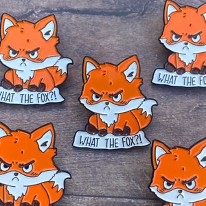 What The Fox エナメルピン | バッジ、怒ったキツネ