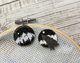 Travel Needle Minders | Wolf Howling, Wanderlust Needle Nanny or Magnet  Gift