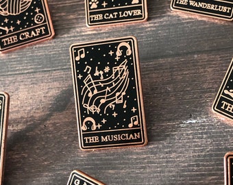 Der Musiker Tarot Karte Emaille Pin | Musik-Liebhaber-Strumpffüller Geschenk | Anstecknadel, Anstecker | Harte Emaille