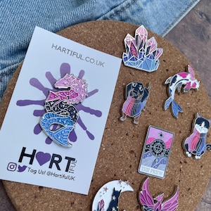 Drapeau de la fierté omnisexuelle en cristal, chat et épingles de tarot en émail scintillant (ou individuel) | Épinglette, insigne | LGBTQ+ |