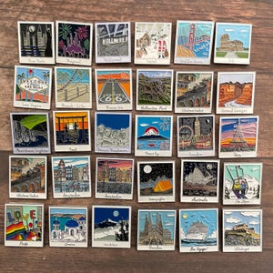 Locaties reisfoto's | 22 verschillende locaties |  Emaille pinnen | Reislust| Cadeau | Reversspeld