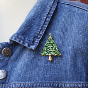 Vintage Rhinestone Christmas Tree Brooch: 90s Holiday Pin