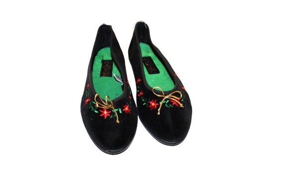 Vintage Christmas Poinsettia Loafers| Black Velve… - image 2
