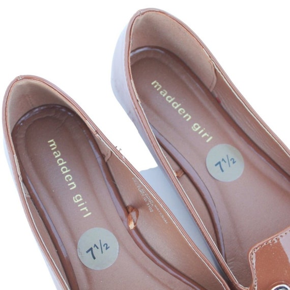Madden Girl Cognac Brown Patent Leather Flats Poi… - image 2