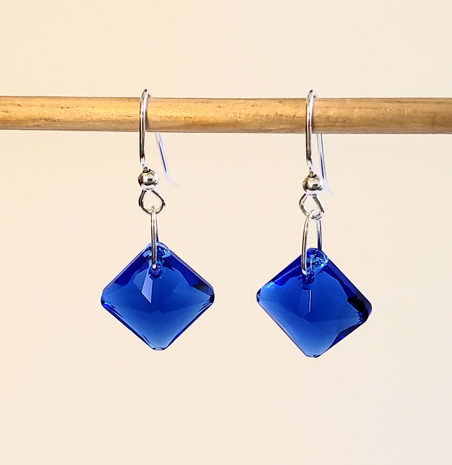 Royal blue pendant Clearance