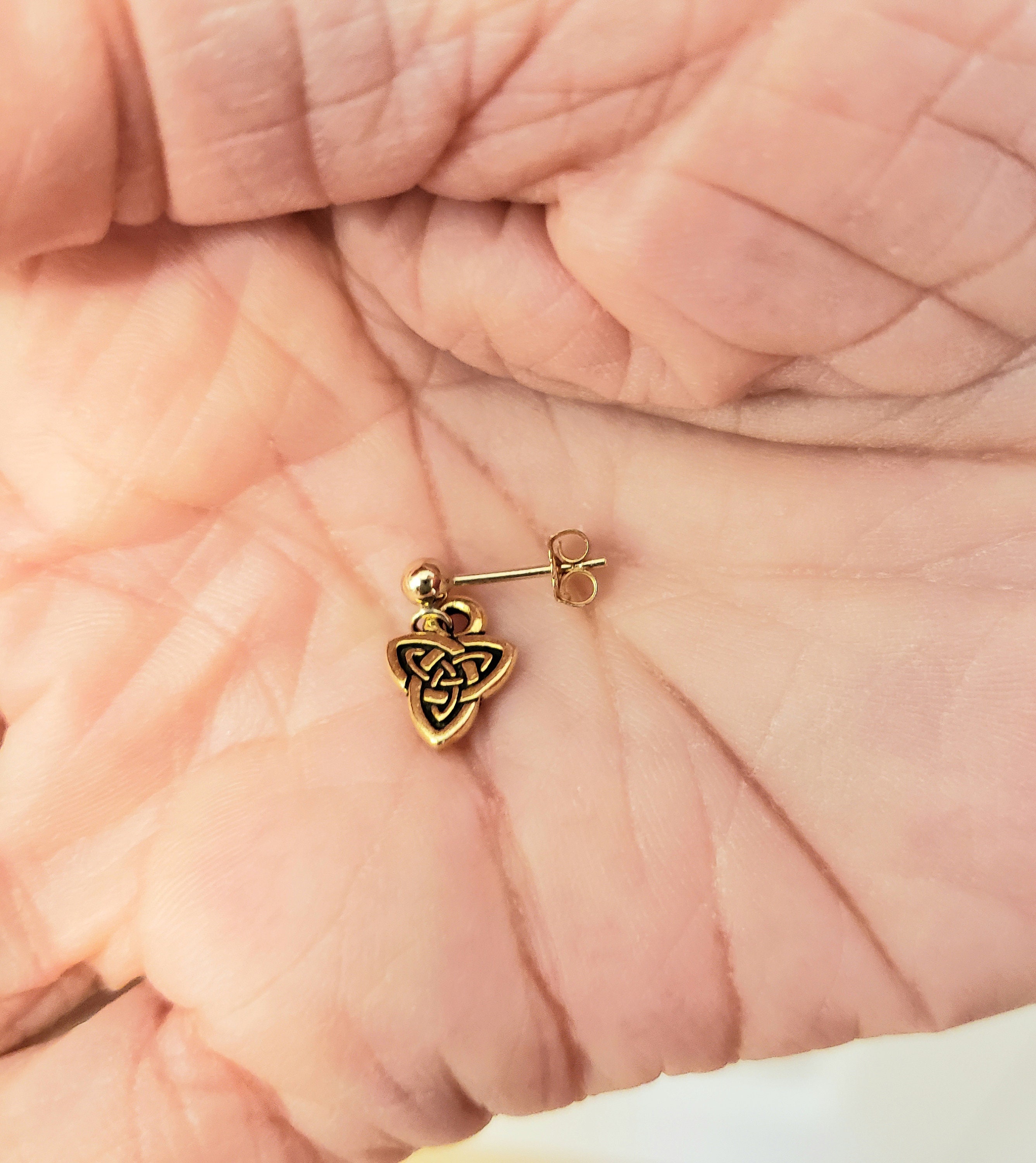 Orecchini perno 10 mm con anello chiuso - dorato con oro fino x2
