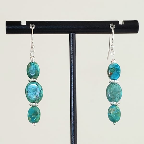 Turquoise ovale edelsteenoorbellen met kralen, zilveren Heishi-kralen en 925 sterlingzilveren Bali Hook-oorbellen met baluiteinden "Turquoise Waters"