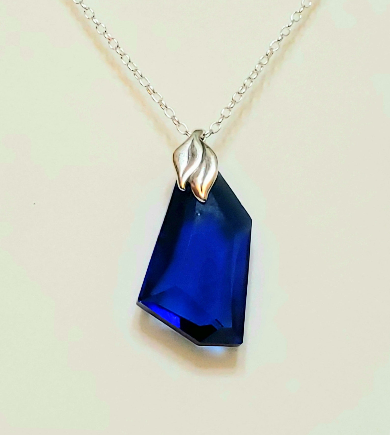 Royal blue pendant Clearance