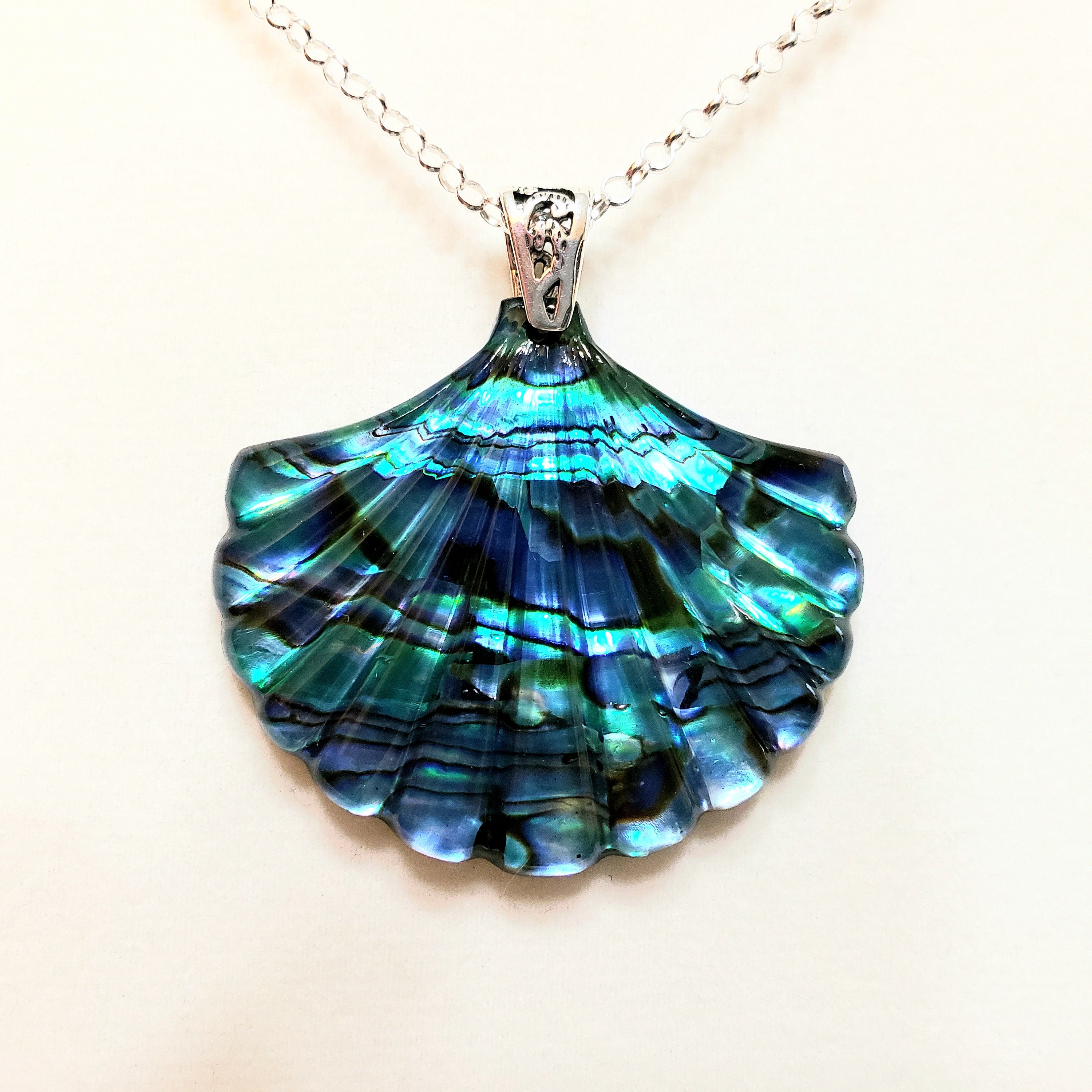 Paua Shell Scallop Pendant Necklace in Turquoise Blue Aqua | Etsy