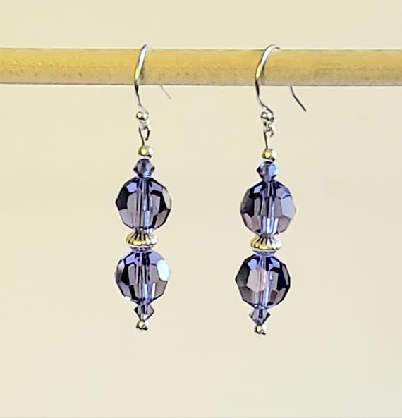 Two Tone Wire Point Tear Drop Earring Two Tone Wire Point Tear Drop Earring