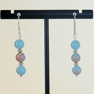 Impression Jaspis Perlen Edelstein Ohrringe in Aqua Blau & Pfirsich Rosa, 925 Sterling Silber Saucer Perlen und 925 Sterling Silber Haken