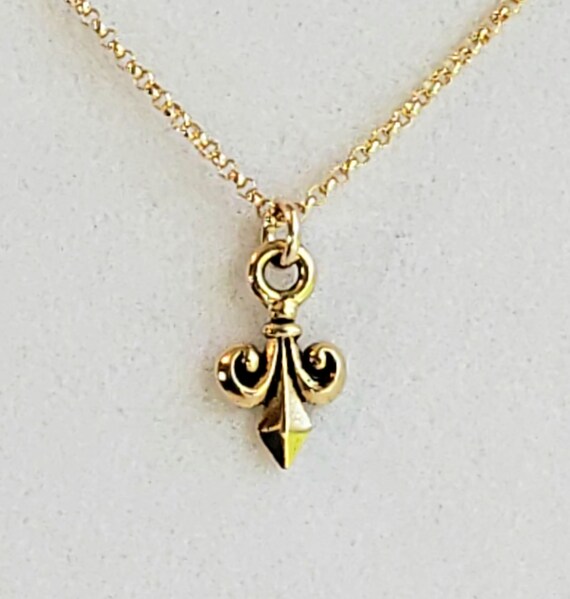 14k gold fleur on sale de lis pendant