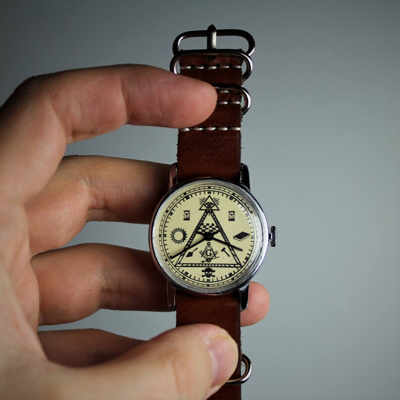 Часы волен. Часы молния вольный каменщик. часы masonic. масонские часы мужские. часы масонов.