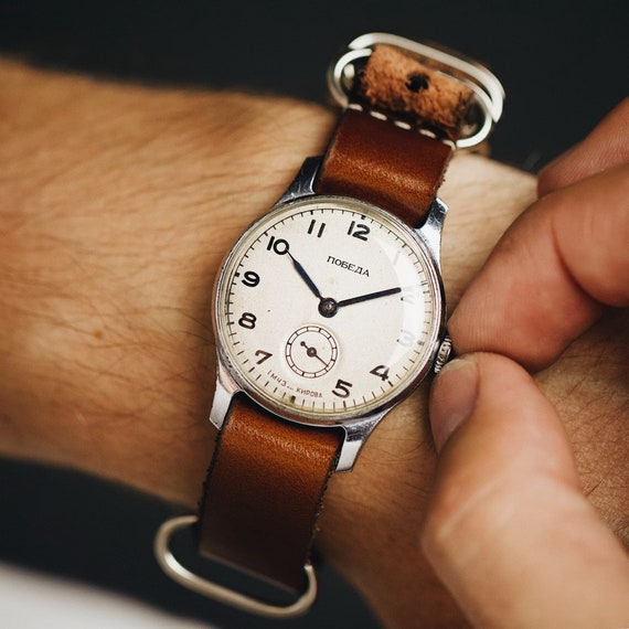 amateury unj vintage watch wrist