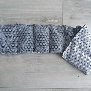 organic dry hot water bottle with cherry stones saki noir/saki blanc