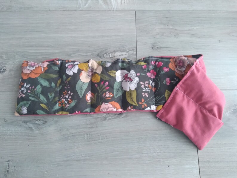 organic dry hot water bottle with cherry stones fleurs