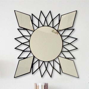 Geometric Metal Wall Mirror: Modern Home Decor (50x50cm)