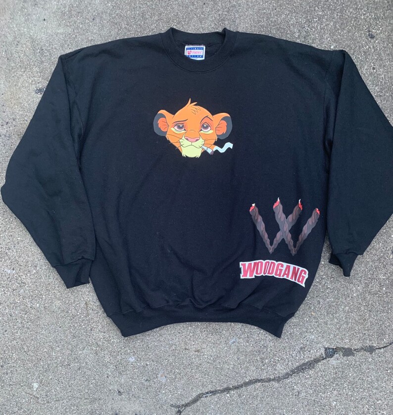Smoking Simba Crewneck