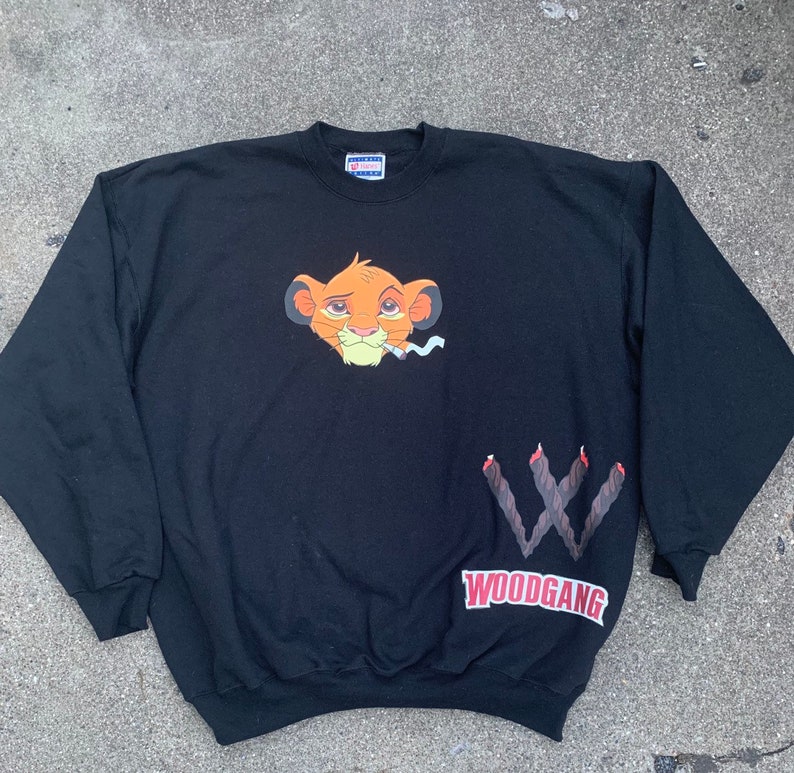 Smoking Simba Crewneck