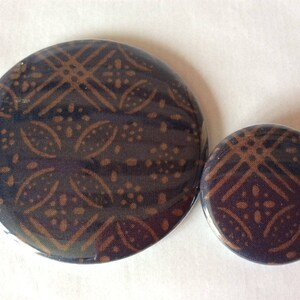 Liberty Agandca badge magnet mirror