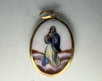 Vintage Religious 18k Gold Oval Pendant with Painted Virgin Mary Figure Portugal