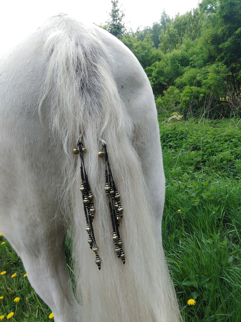 Halloween wedding Mane beads for horse Costume mane and tail 2 clips Show dangler mane extensions