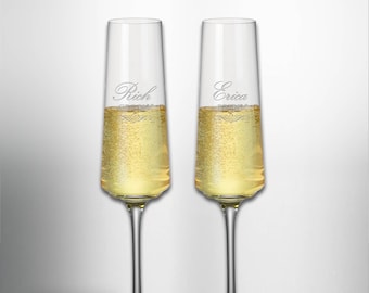 Set of 2 Bride Groom Champagne Flute Toasting Glass Custom Engraved and Personalized