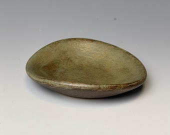 Handmade stoneware mini bowl, oolong shino green dipping bowl, soy sauce dish, small condiment bowl, catchall, 3-inch, food safe.
