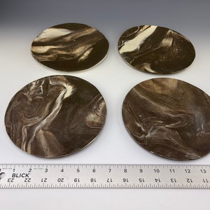 1 single marbled plate 7”