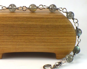 Bracciale di labradorite, bracciale catena regolabile in argento con perle di labradorite blu del fuoco