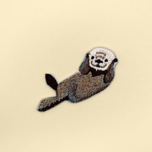 Écusson adhésif loutre mignon/insigne animal nature/écusson auto-adhésif/écusson décoratif/broderie bricolage/appliqués brodés/cadeau amoureux loutre image 1