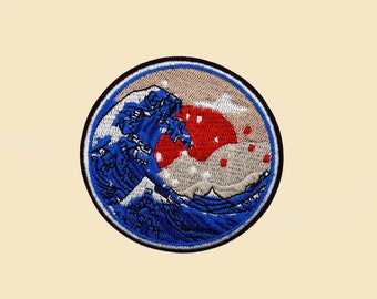 Parche termoadhesivo de la Ola de Kanagawa – Aplique bordado japonés Hokusai para manualidades y regalos para amantes del arte