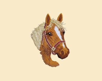 Iron-On Horse Head Patch – Embroidered Equestrian Applique for DIY Crafts & Horse Lover Gifts