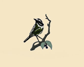 Iron-on Garden Black Green Bird Patch/Garden bird Badge/DIY Embroidery/Decorative Patch/Embroidered Applique/Applique Motif/Birds Lover Gift