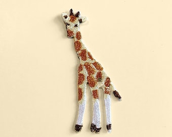 Iron-On Giraffe patch/Animal Badge/DIY Embroidery/Decorative Patch/Embroidered Applique/Giraffe lover/Applique Motif/accessory stickers
