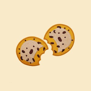 Iron-On Caramel Chocolate Cookie Patch/Food Badge/Biscuit Patch/Decorative Patch/DIY Embroider/Embroidered Applique/Cookie Lover Gift