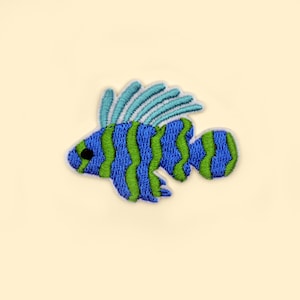 Iron-On Colourful Lionfish Patch/Sea Fish Patch/Animal Badge/Decorative Patch/DIY/Embroidered Applique/Fish Lover Gift/Aquarium Animal