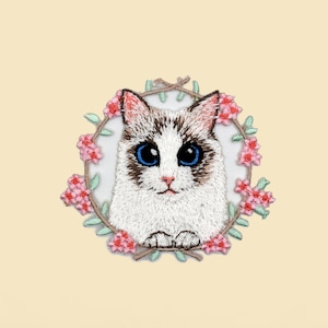 Niedliche Katze mit Kranz Aufnäher/Tier Abzeichen/DIY Stickerei/Dekorative Aufnäher/Gestickte Applikation/Applikation Motiv/Katzenliebhaber Geschenk