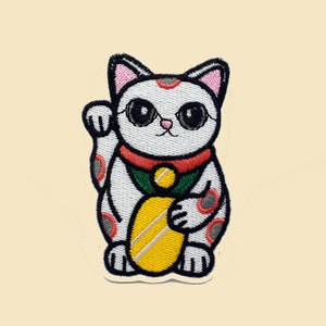 Maneki-neko Cat Iron-On Patch/Japanese Lucky Cat/Kawaii Cat/Decorative Patch/DIY Embroidery/Embroidered Applique/Cat Lover Gift/Lucky cat