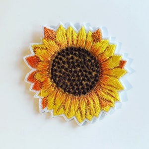 Large sunflower iron on patch/flower badge/DIY/Decorative Patch/Applique/Flower lover gift/sunflower lover/Botanical garden lover/realistic image 2