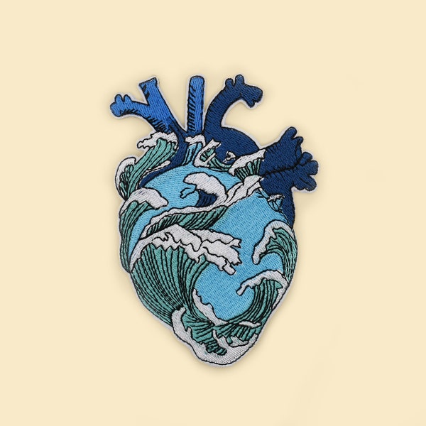 Iron-On Large Heart Sea Wave Patch/The Great Wave off Kanagawa/Sea Lover Gift/Illustration Art Patch/Ocean Wave/Diving enthusiast/Surfing
