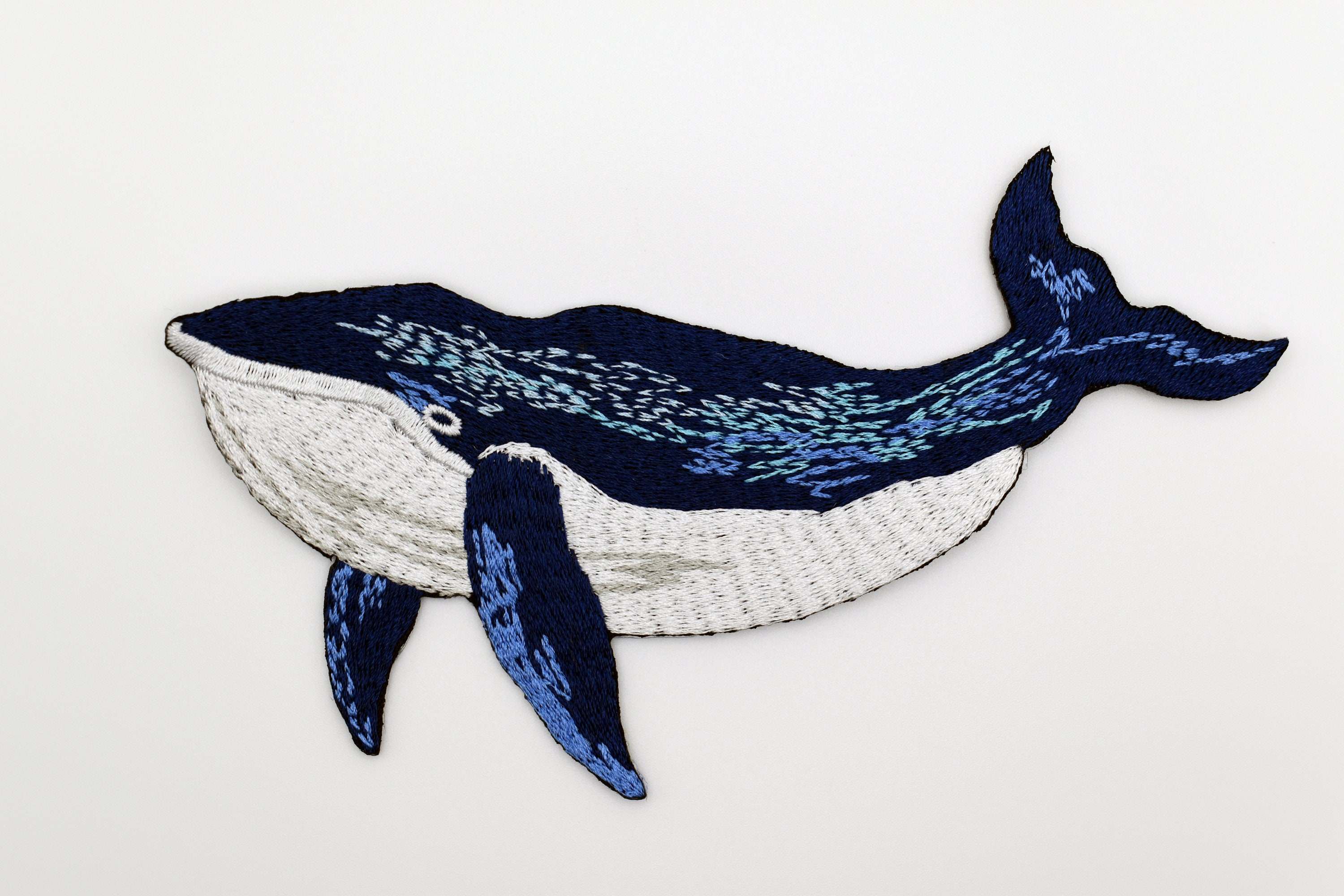 Iron-on Whales Patch/nature Animal Badge/whale Badge/decorative Patch ...
