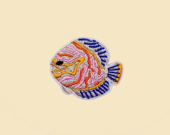 Iron-On Colourful Discus Fish Patch/Fish Patch/Animal Badge/Decorative Patch/DIY/Embroidered Applique/Fish Lover Gift/Aquarium Animal