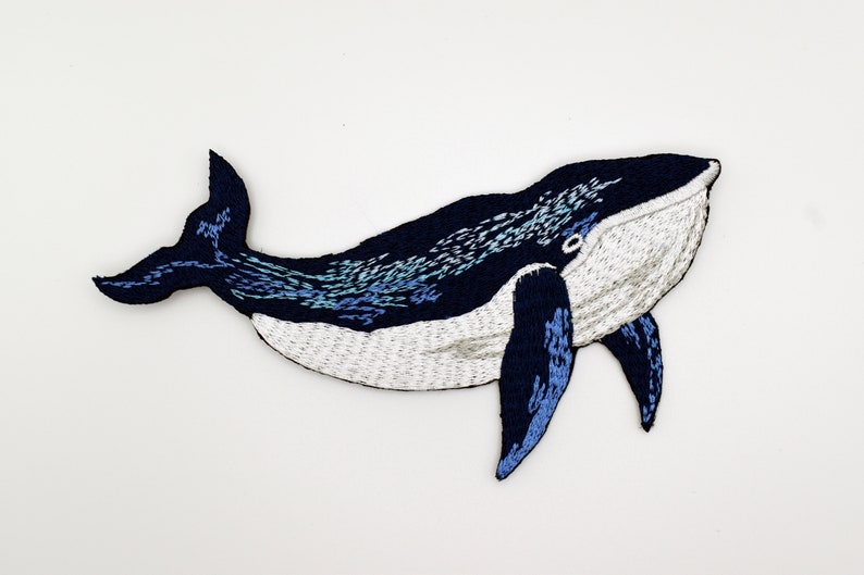 Iron-On Whales Patch/Nature Animal Badge/Whale Badge/Decorative Patch/DIY Embroidery/Embroidered Applique/Cute Patch/Sealife Lover Gift Bluewhale Face Right