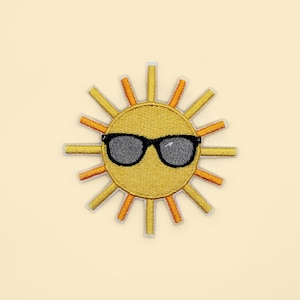 Iron-On Sun Wearing Glass Patch/Nature Badge/Sun Badge/Decorative Patch/DIY Embroidery/Embroidered Applique/Fun Patch/Sun Lover Gift