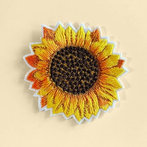 Large sunflower iron on patch/flower badge/DIY/Decorative Patch/Applique/Flower lover gift/sunflower lover/Botanical garden lover/realistic image 1